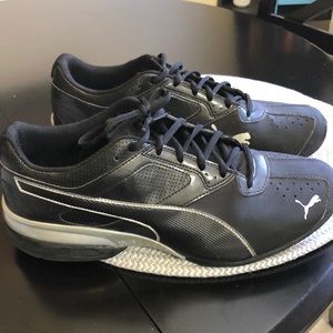 Black puma sneakers